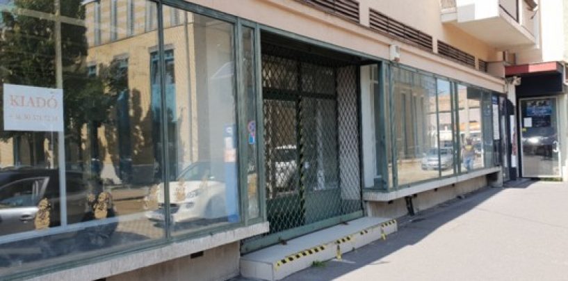 Arany J. u. 8. szám alatt üzlethelyiség kiadó