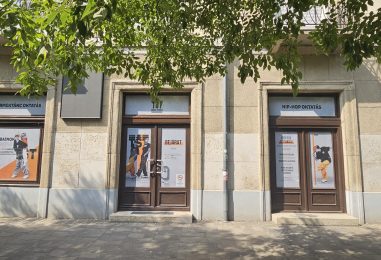 Rákóczi út 22. – portálos kialakítású, többfunkciós üzlethelyiség kiadó